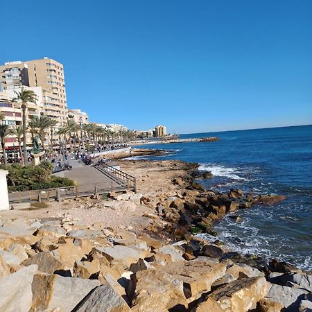 Playa De Los Naufragos Cozy Apartment With Pool 托雷维耶哈 外观 照片